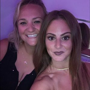 Meet your Posher, Alexandra